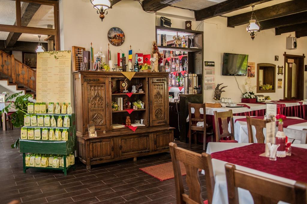 Hôtel Hovirag Panzio à Borzont Extérieur photo