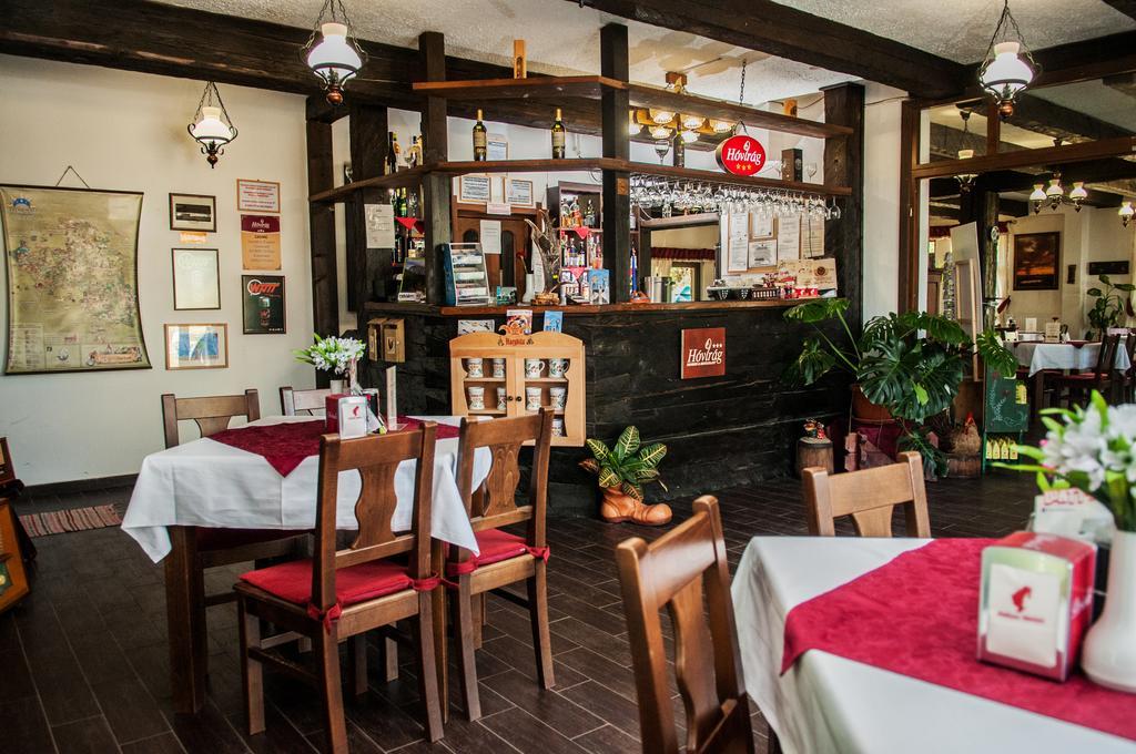 Hôtel Hovirag Panzio à Borzont Extérieur photo