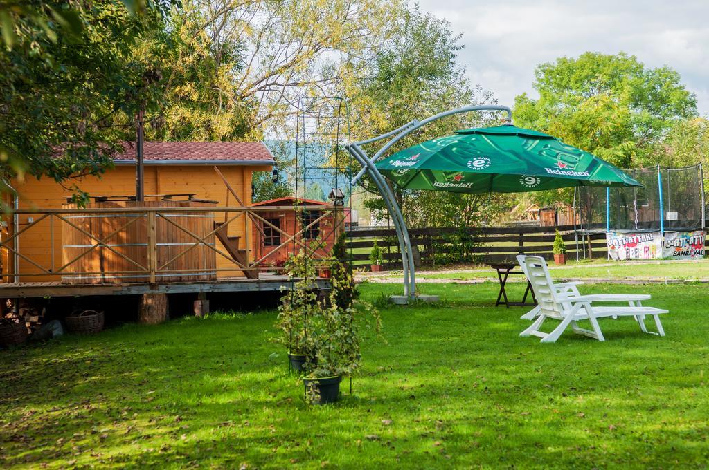 Hôtel Hovirag Panzio à Borzont Extérieur photo