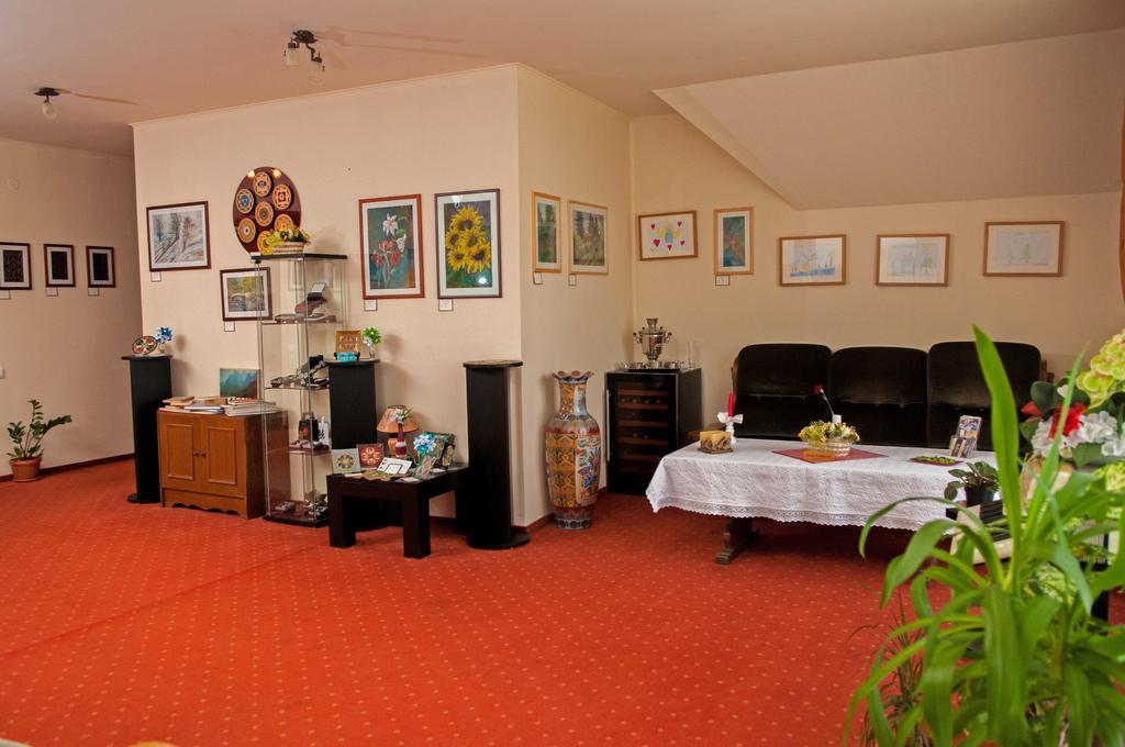 Hôtel Hovirag Panzio à Borzont Extérieur photo