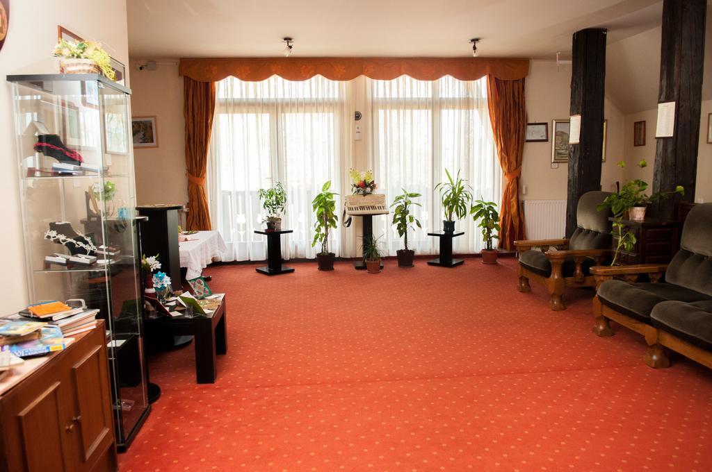 Hôtel Hovirag Panzio à Borzont Extérieur photo