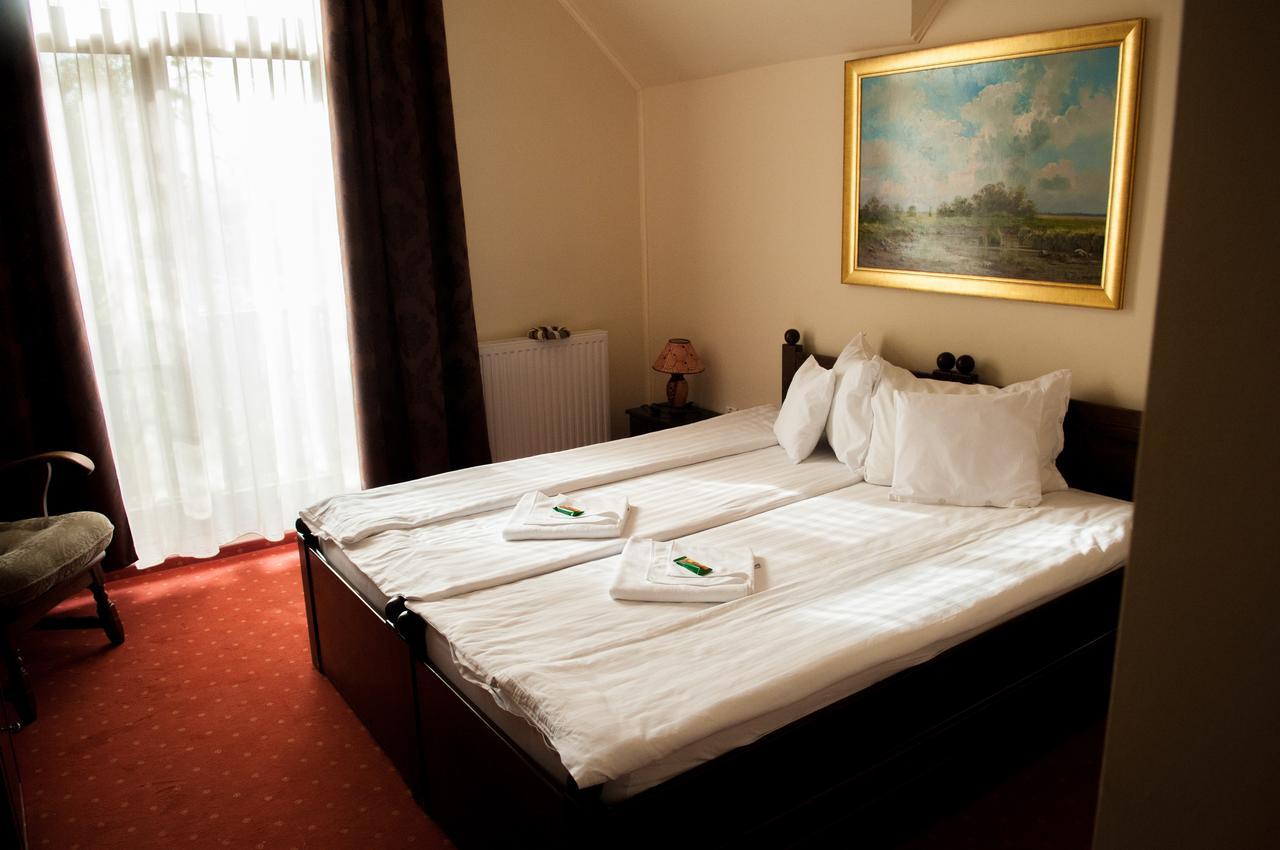 Hôtel Hovirag Panzio à Borzont Extérieur photo
